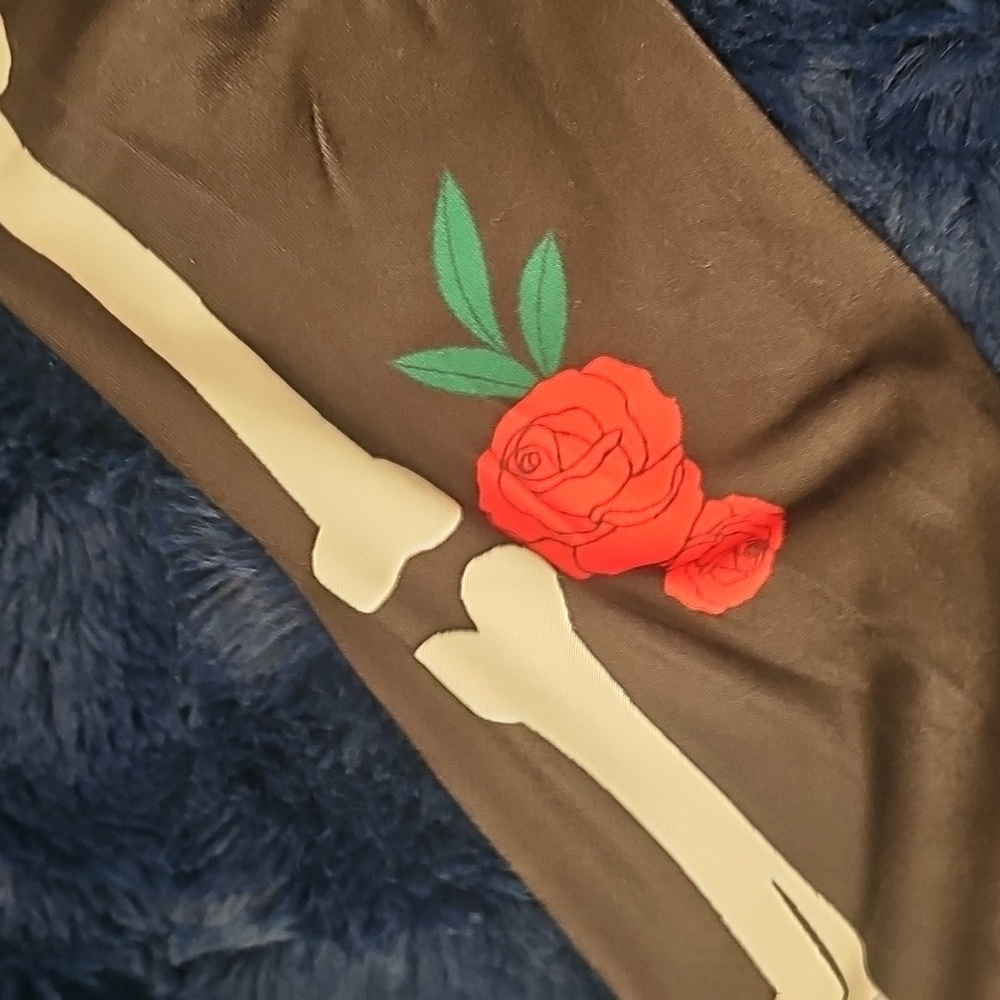 Kids Skeleton Costume with Red Floral Accents - Picture 6 of 8